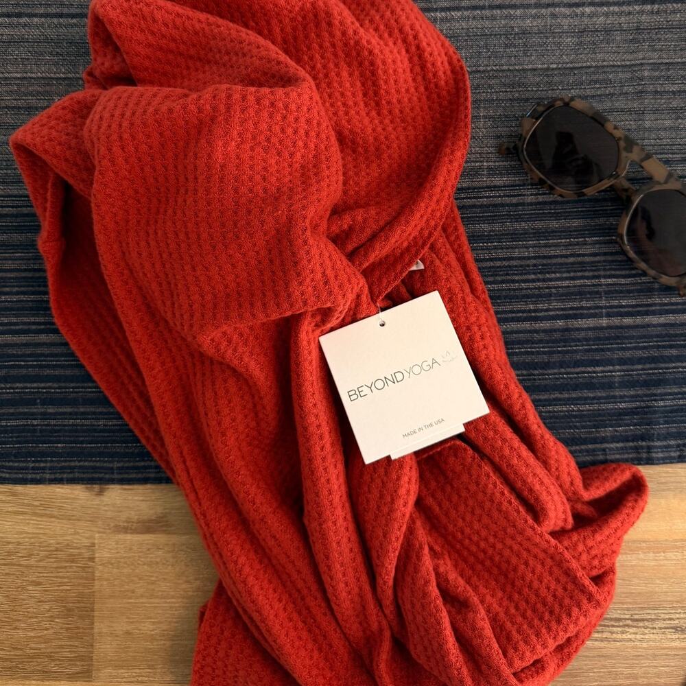 Beyond Yoga Infinity Scarf Brick Red Soft Cozy Yoga Athletic Accessory NWT Gift